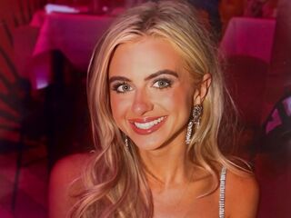 AvaJClaire's Free webcam shows Profile Image